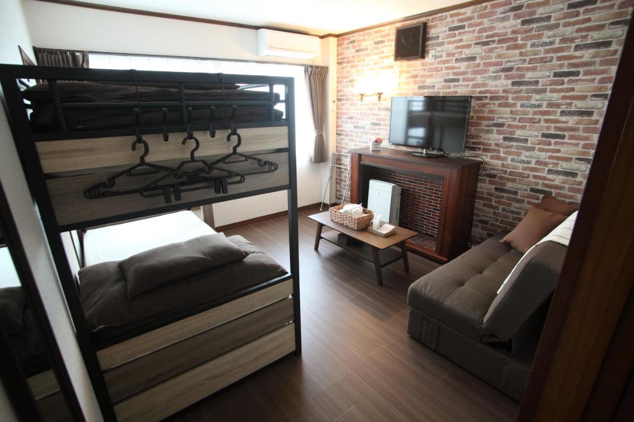 Guest House Futaba Osaka Buitenkant foto