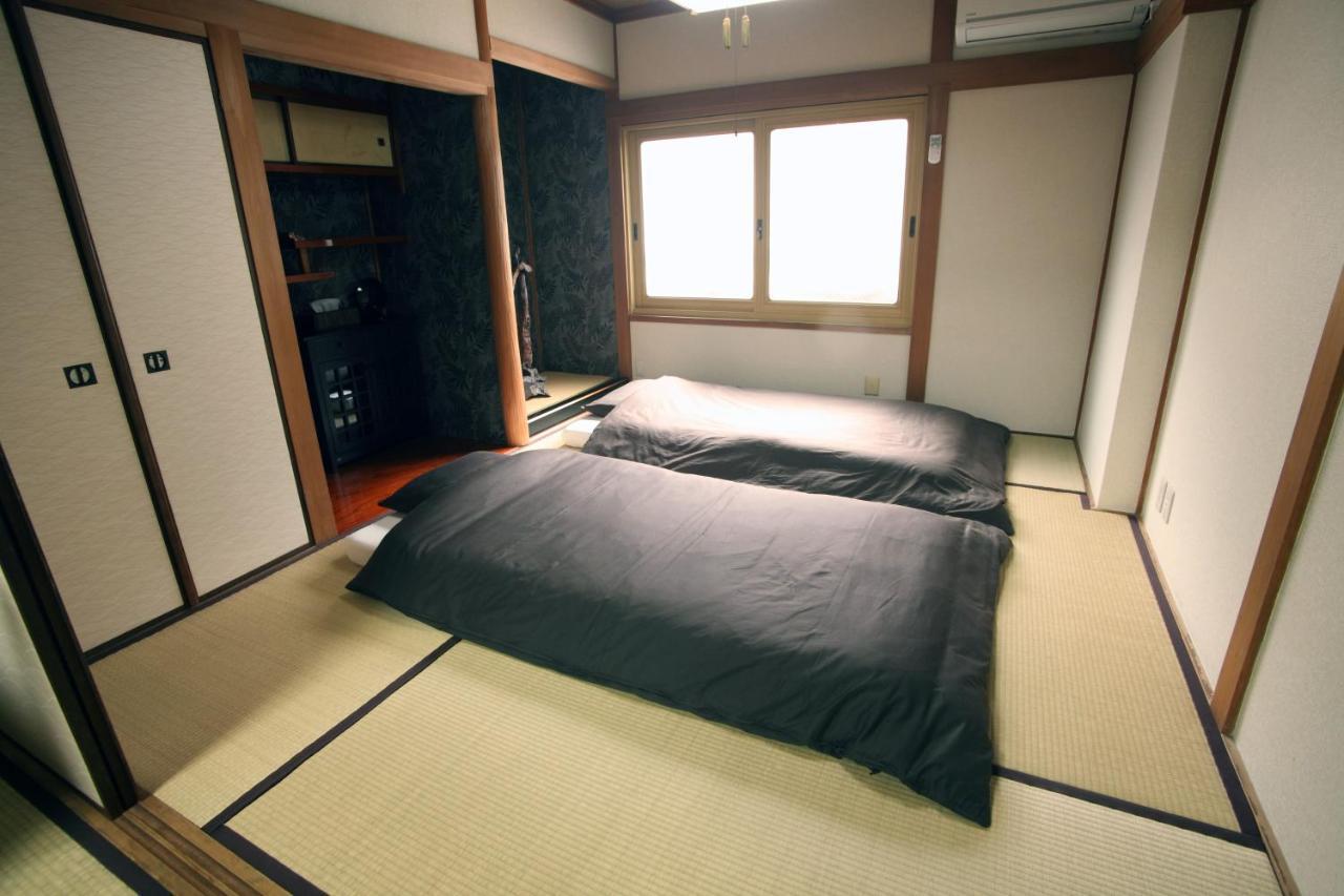 Guest House Futaba Osaka Buitenkant foto