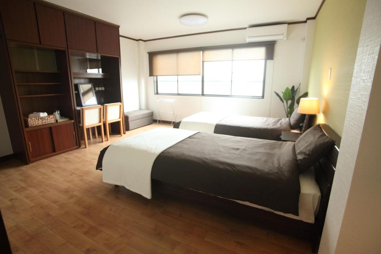 Guest House Futaba Osaka Buitenkant foto