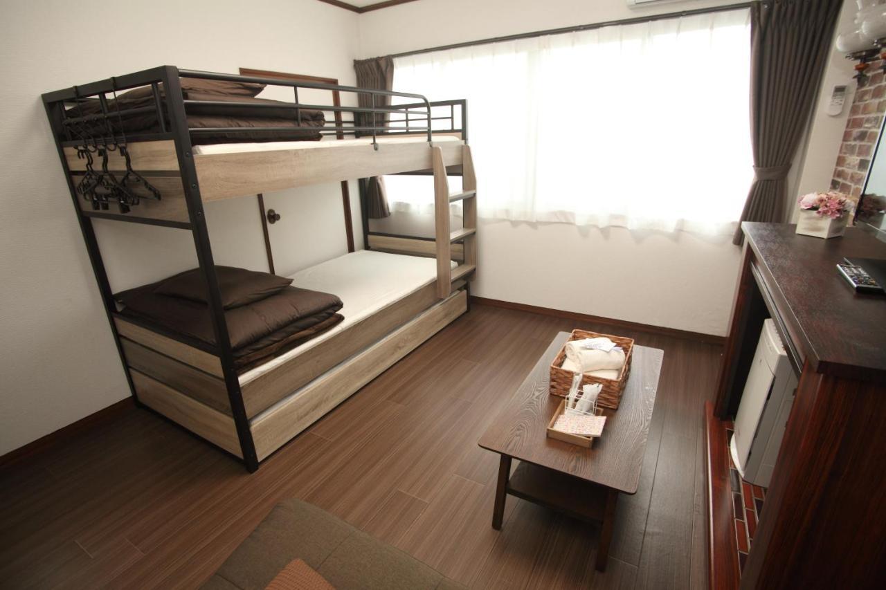 Guest House Futaba Osaka Buitenkant foto