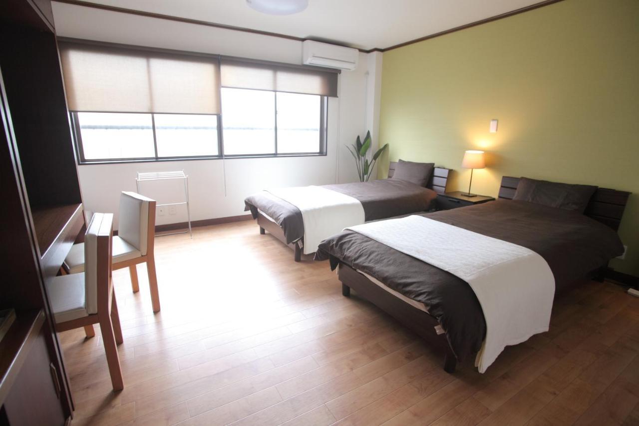 Guest House Futaba Osaka Buitenkant foto